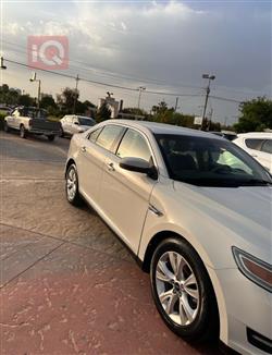 Ford Taurus